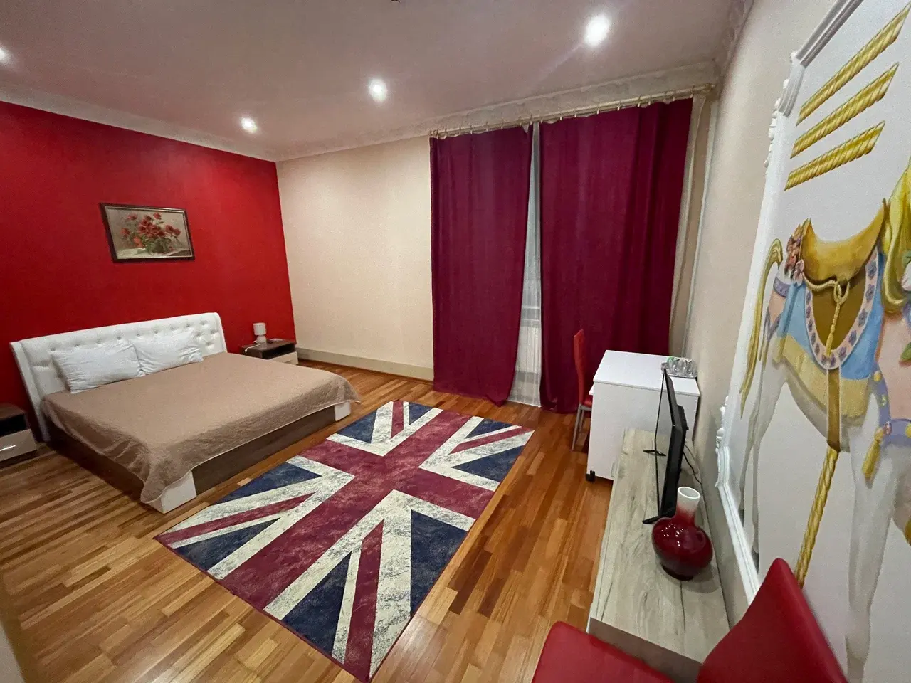 Холл гостиницы Верона